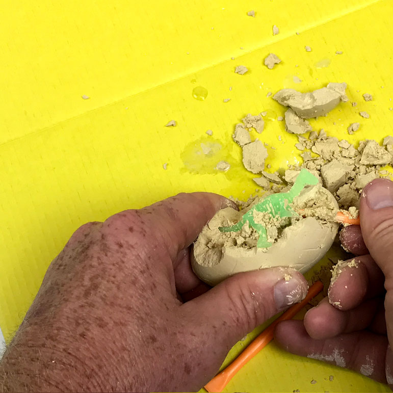 dinosaur egg dig it out